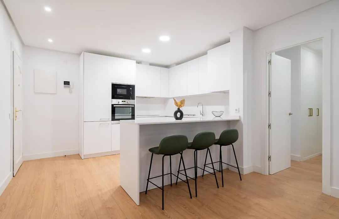 apartamento reformado en la GRAN VIA ALQUILER TEMPORAL-1